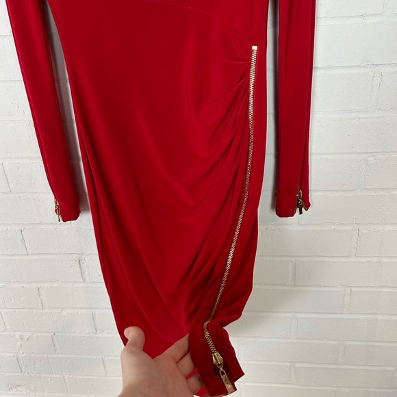 Stunning Caché Red Dress with Zipper Detail - Picture 6 of 8